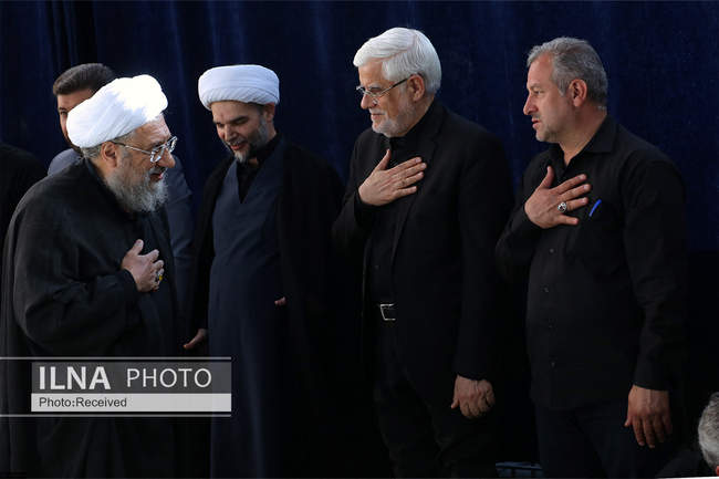 اقامه نماز بر پیکر رهبر شهید انقلاب با حضور جمعی از مسئولان، کارگزار�