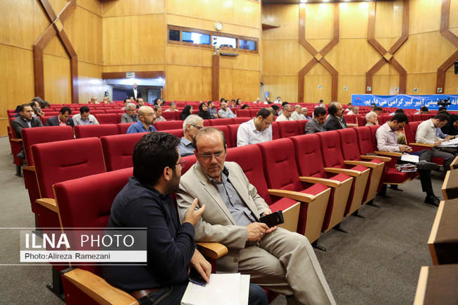 مجمع سالیانه ی پتروشیمی امیر کبیر