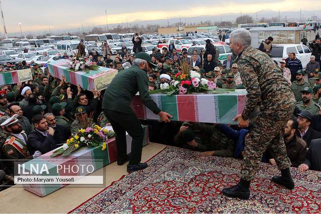 تشییع ۵ شهید گمنام دوران دفاع مقدس در تبریز