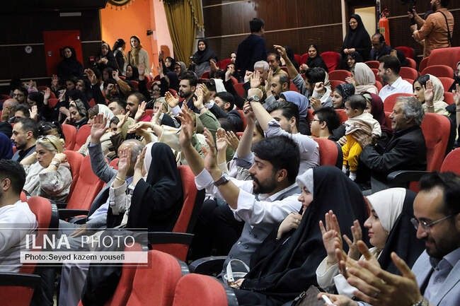 همایش تجلیل از زوج‌ های جوان در تبریز 