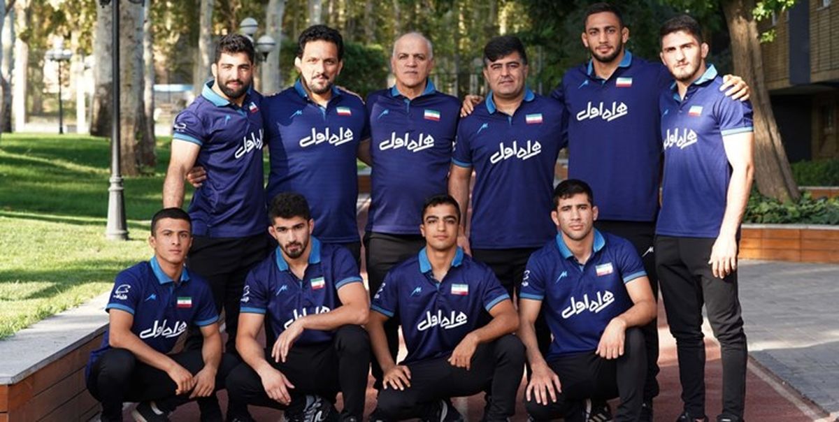 تیم‌های منتخب کشتی آزاد و فرنگی راهی مجارستان شدند

