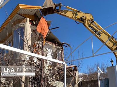 ساخت و سازهای غیرمجاز اغلب مجوزهای قانونی دارند/ ضرورت تقویت پوشش گیاهی البرز برای مقابله با بیابانزایی در استان