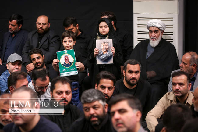 مراسم بزرگداشت شهدای جنگ تحمیلی ۱۲روزه با حضور رهبر معظم انقلاب