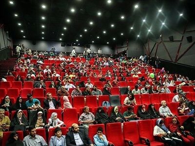 فروش ۱۰۴ میلیارد تومانی سینماها در فروردین ماه