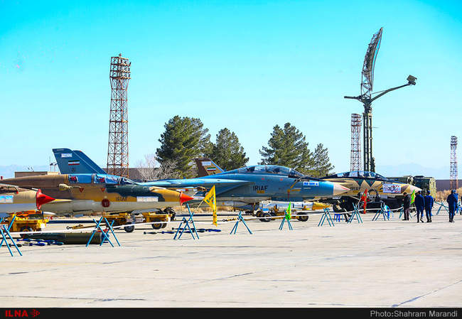 نمایشگاه اقتدار هوایی نیروهای مسلح در اصفهان 
