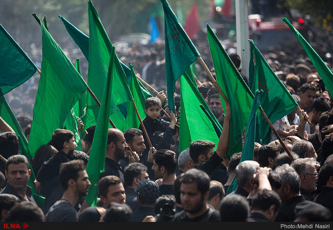مراسم خیمه سوزان روز عاشورا در بازار تهران