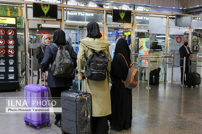 عزاداری شهادت حضرت زهرا(س) در قطار زائران رضوی