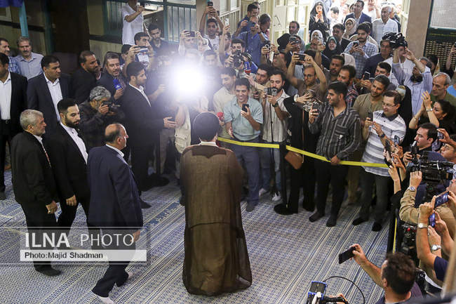 مرحله دوم انتخابات چهاردهمین دوره ریاست جمهوری در حسینه جماران