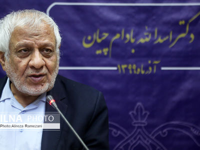 نمایندگان برای انتخاب رییس مجلس تصمیم می‌گیرند/ کسی از بیرون برای انتخاب ریاست مجلس و کمیسیون‌ها تصمیم نمی‌گیرد