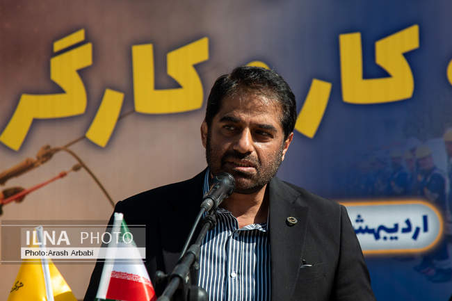 دیدار وزیر تعاون، کار و رفاه اجتماعی و دبیر کل خانه کارگر با کارگران �