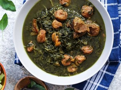 طرز تهیه خورش آلو اسفناج مجلسی