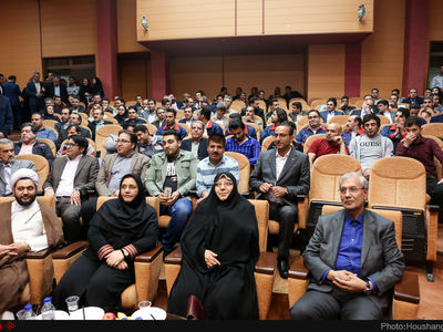  همایش تجلیل از کارگران و کارآفرینان نمونه شهرک صنعتی شمس‌آباد