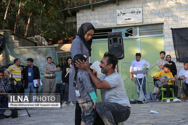  اجراهای روز اول شانزدهمین دوره جشنواره  تئاتر خیابانی مریوان-1