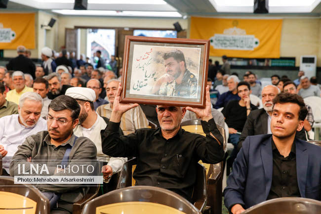 گرامیداشت اولین سالگرد شهدای جنگ 12