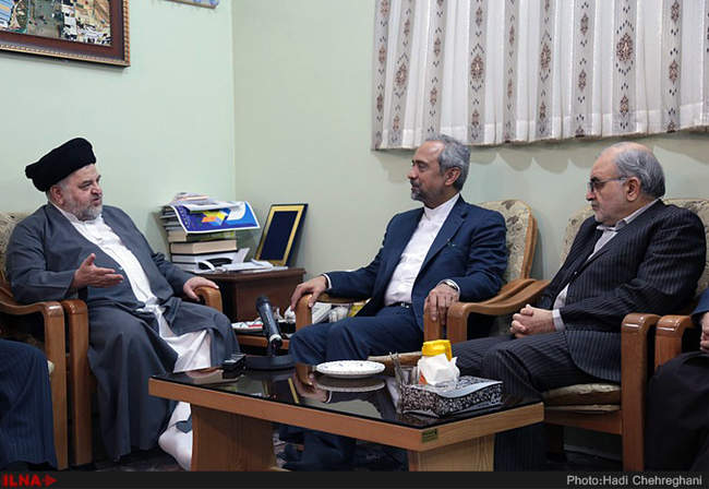 سفر محمد نهاوندیان به قم