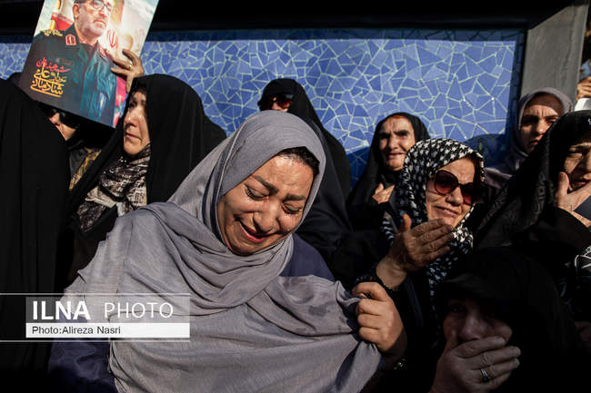 تشییع هشت لاله زهرایی در قزوین