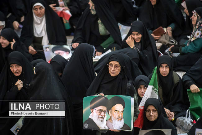 مراسم بزرگداشت 12 بهمن در حرم امام خمینی (س) 