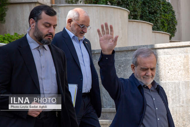 حاشیه جلسه هیات دولت - ۲۹ بهمن