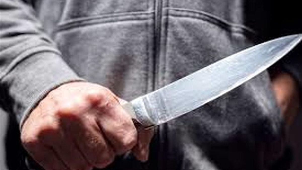  در هنگام چاقوخوردگی چه کاری باید انجام داد؟