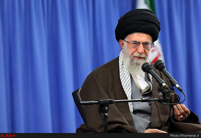 دیدار مداحان اهل‌بیت علیهم‌السلام با حضرت آیت‌الله خامنه‌ای رهبر انقلاب اسلامی