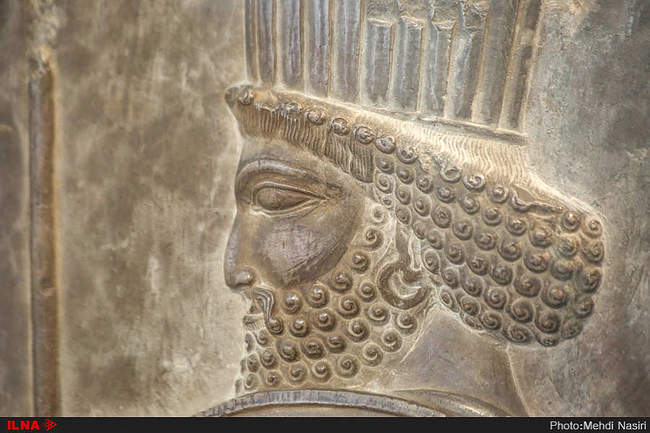 مراسم رونمایی از سردیس سرباز هخامنشی