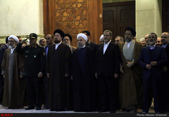 تجدید میثاق رئیس جمهور و اعضای هیئت دولت با آرمان های امام راحل