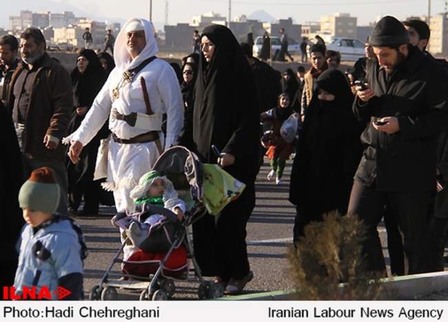 مراسم پیاده روی عزاداران حسینی