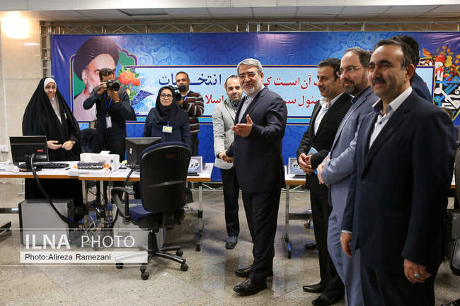 ثبت نام داوطلبان انتخابات مجلس در تهران