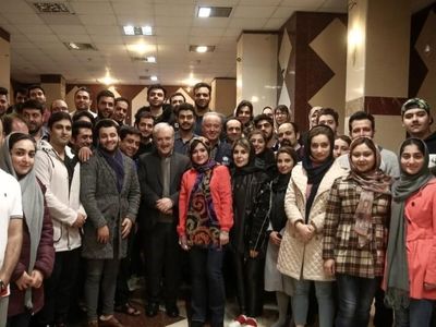 حضور وزیر بهداشت در قرنطینه دانشجویان بازگشته از ووهان