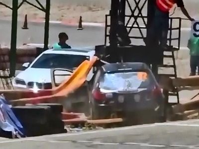 تصاویر دیگری از حادثه پیست اتومبیلرانی