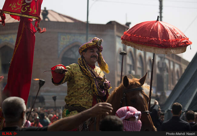 مراسم خیمه سوزان روز عاشورا در بازار تهران