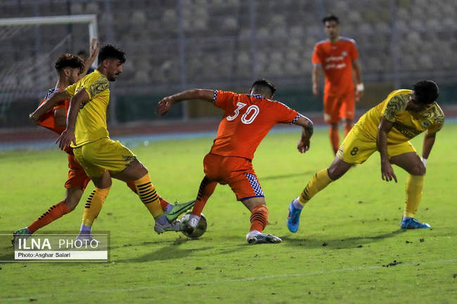 گزارش تصویری تساوی شهرداری بندرعباس در خانه 