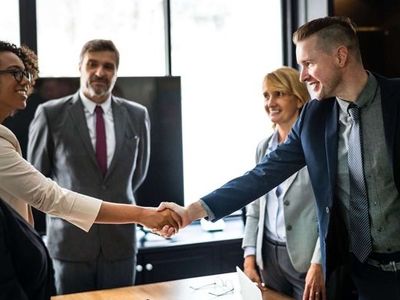 چگونه برای کسب و کار خود فریلنسر پیدا کنیم؟