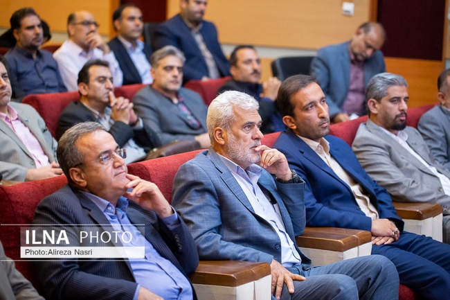 آئین بهره برداری از 10 طرح هوشمندسازی خدمات شهرداری قزوین