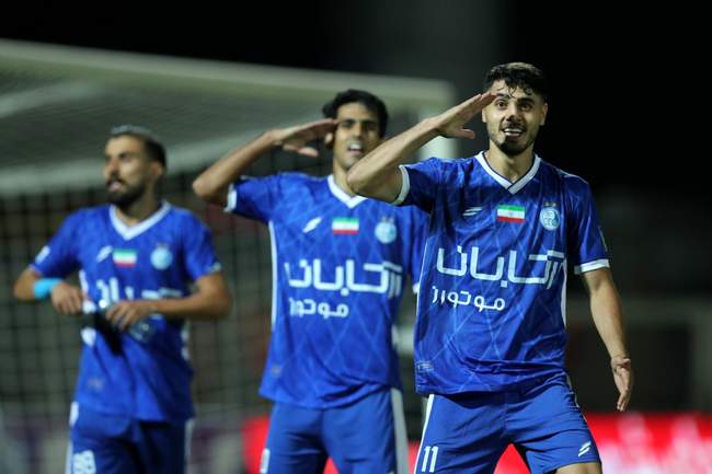 گزارش تصویری دیدار تراکتور و استقلال