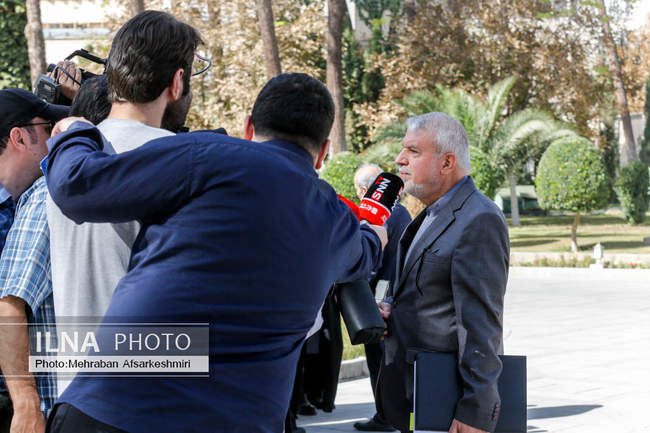 حاشیه جلسه هیات دولت - ۳۰ مهر