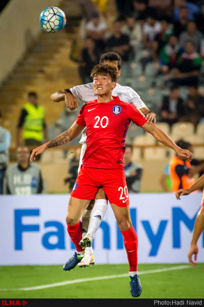 مسابقه فوتبال تیم ملی ایران و کره