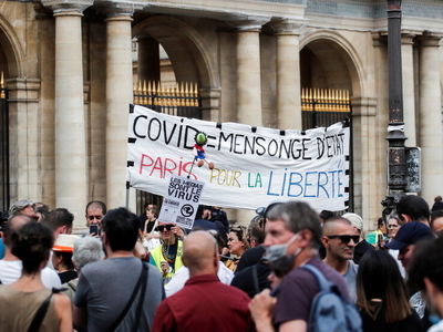 اعتراض‌های سراسری در فرانسه در اعتراض به تدابیر جدید بهداشتی

