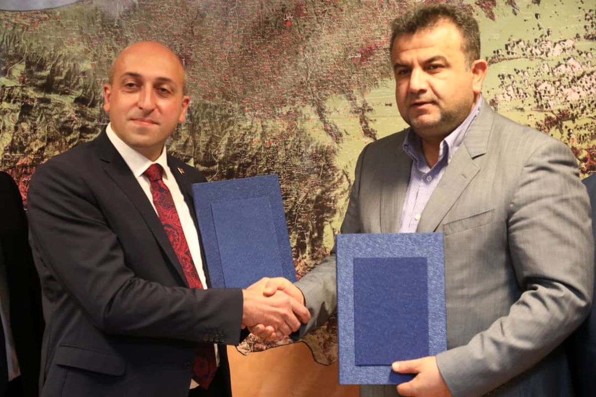 استاندار مازندران و استاندار لری ارمنستان، تفاهم نامه همکاری امضا کردند