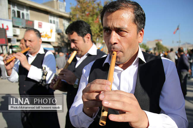 دومین جشنواره موسیقی خیابانی اقوام ایرانی در کامیاران