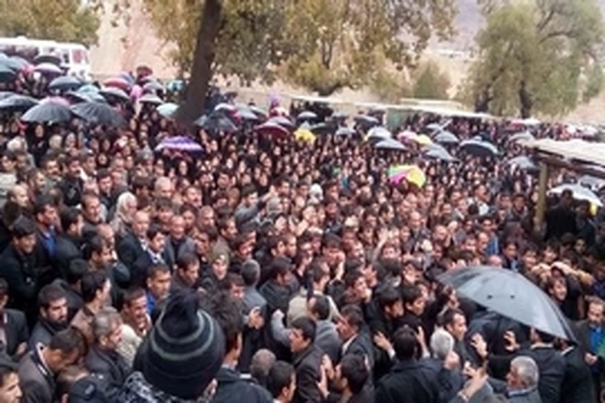 راهپیمایی باشکوه ۲۲ بهمن در شهرهای لرستان برگزار شد