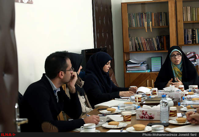 نشست خبری الهام امین‌زاده دستیار رئیس‌جمهور