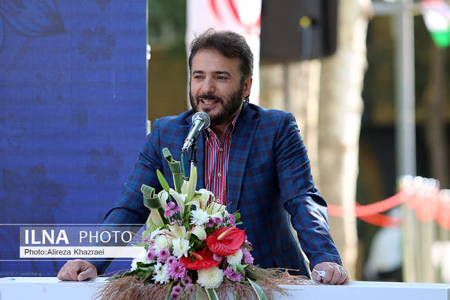 مراسم اهدای مدال طلای محمدرضا گرایی به شهید گمنام