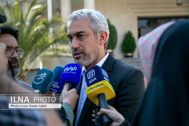 حاشیه جلسه هیات دولت - ۷ آبان