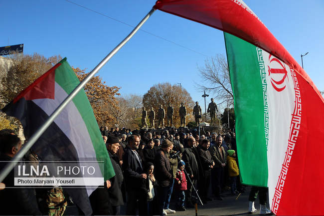 تشییع پیکرهای مطهر شهدای گمنام در تبریز 