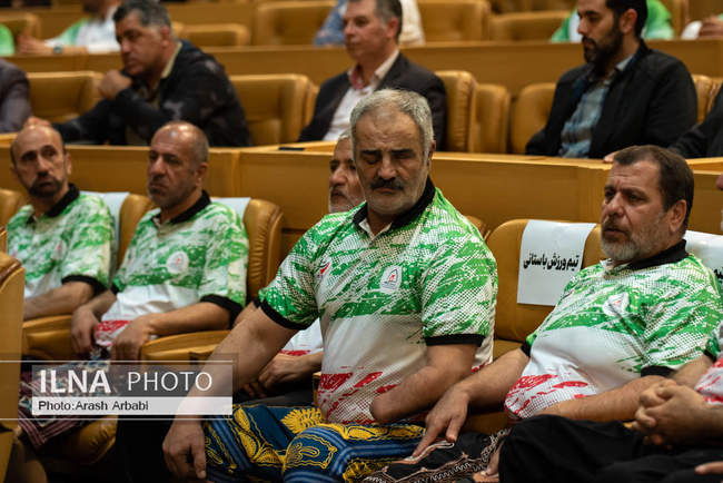 آیین تجلیل از قهرمانان سرافراز پارالمپیک ایران با حضور پزشکیان و دنی