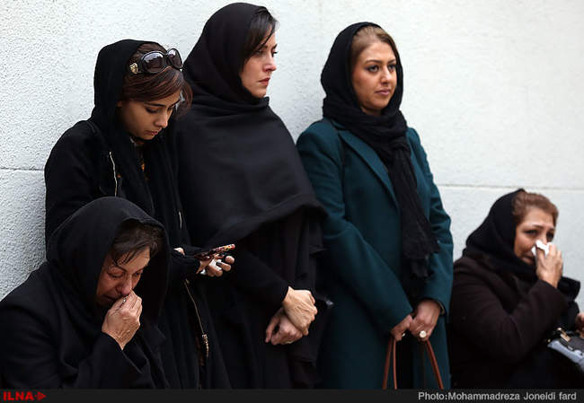 تصاویر خاکسپاری نیما طباطبایی؛ کارگردان جوان سینمای ایران