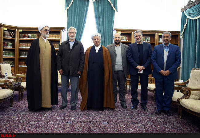 دیدار جمعی از اعضای هیأت مؤسس حزب جدید‌التأسیس مجمع ایثارگران با آیت‌الله هاشمی رفسنجانی
