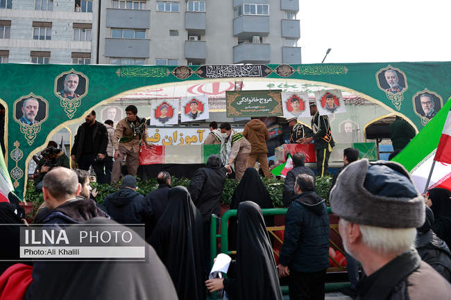 مراسم تشییع پیکر فرماندهان شهید «جنگ رمضان»/ 1