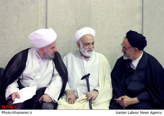 دیدار مسئولان نظام و سفرای کشورهای اسلامی با رهبر معظم انقلاب